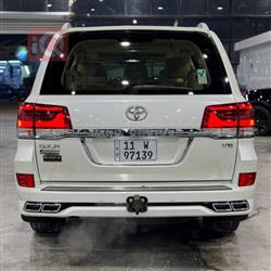 تويوتا لاندكروزر